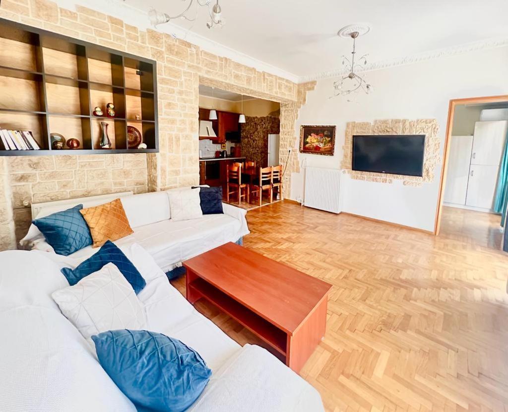 Neoclassical 2Bed In Kallimarmaro Athens Exterior photo